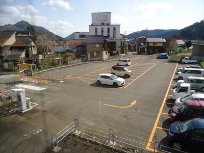 画像：駐車場全体の写真