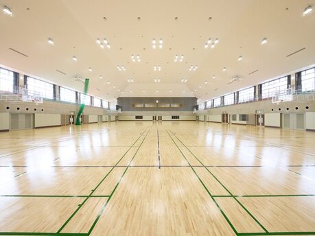 リニューアル後の総合体育館