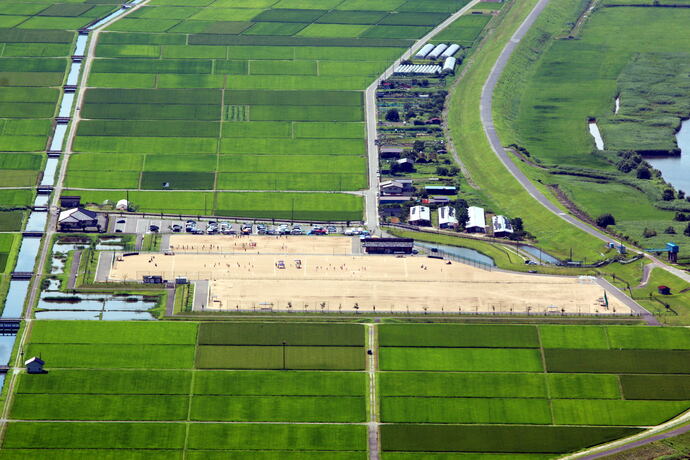 写真：豊岡市玄武洞スポーツ公園