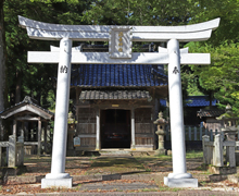 写真：酒垂（さかたる）神社