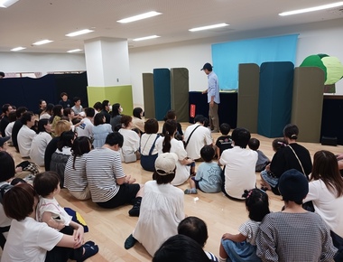 写真：人形劇