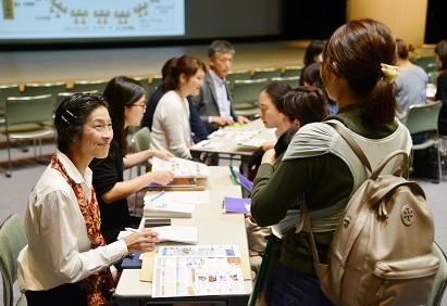 写真：個別相談の様子