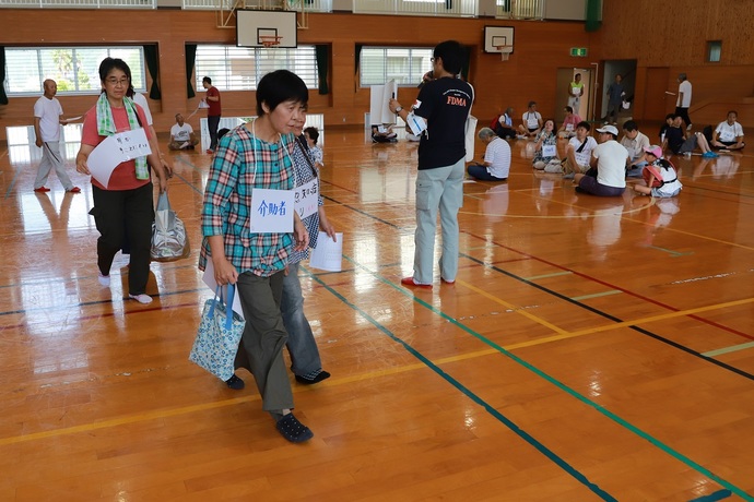 写真：コミュニティなかすじ　避難所運営訓練の様子3