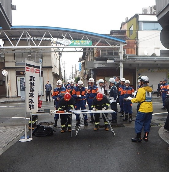 写真:現場指揮本部