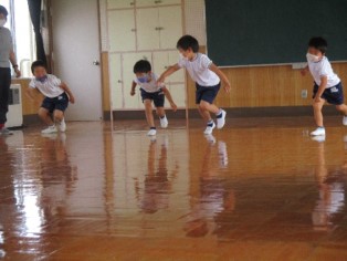 写真3：運動遊びの様子