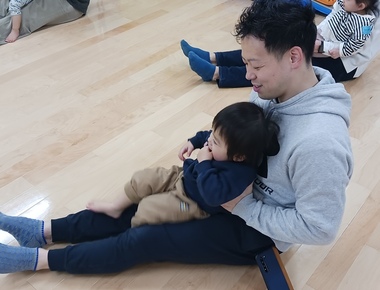 写真:パパと遊ぼうデーの活動の様子