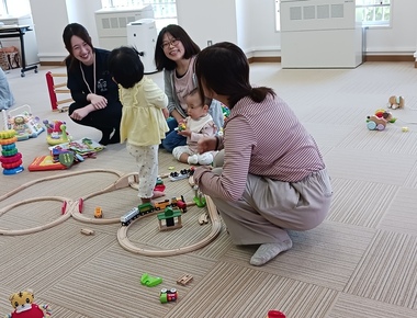 写真：おでかけ広場の活動の様子