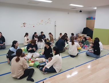 写真：なかよし広場の様子