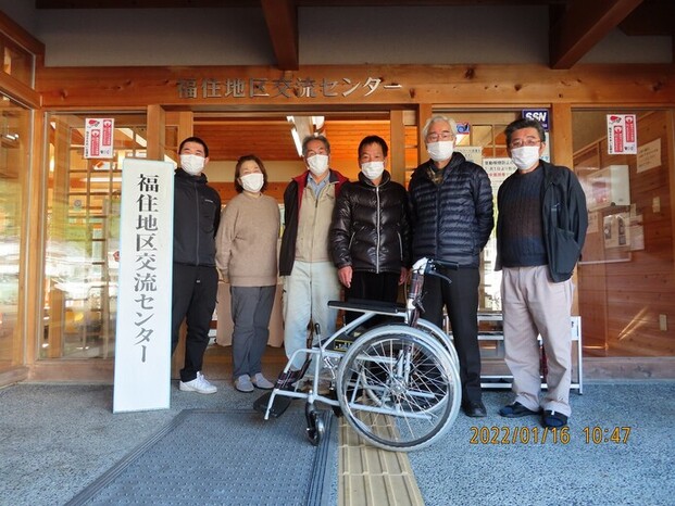 写真：福住地区コミュニティセンターに配置した車椅子