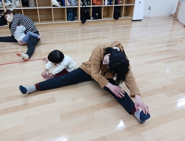 写真：おやこっこ運動遊び