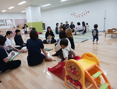 写真：なかよし広場の様子