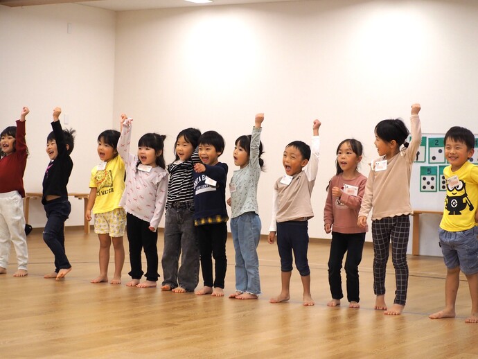 写真:英語遊びの様子4