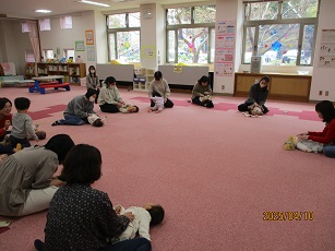 なかよし広場（親子遊び）