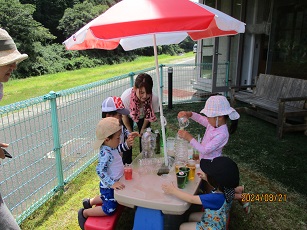 色水遊びの写真