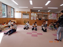 写真：パパと運動遊び