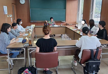 写真 子育て講座の様子