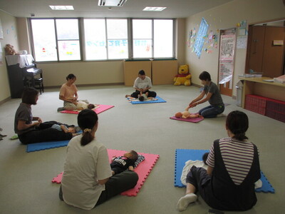 ベビーマッサージ&キッズジム