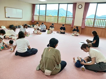 写真：なかよし広場の様子
