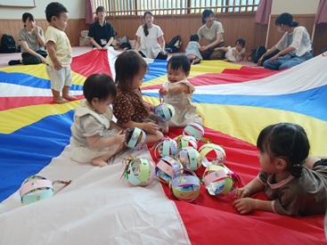 写真:お誕生会の様子