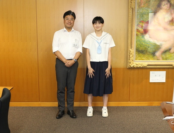 写真:門間市長と小田さん