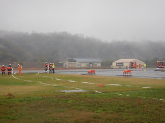 ホースを延長して中継　