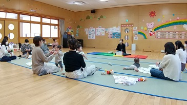 写真：なかよし広場の様子