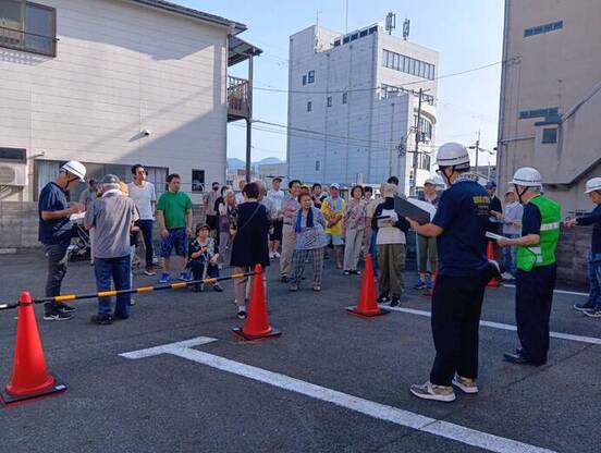 写真：駅前区　訓練の様子1