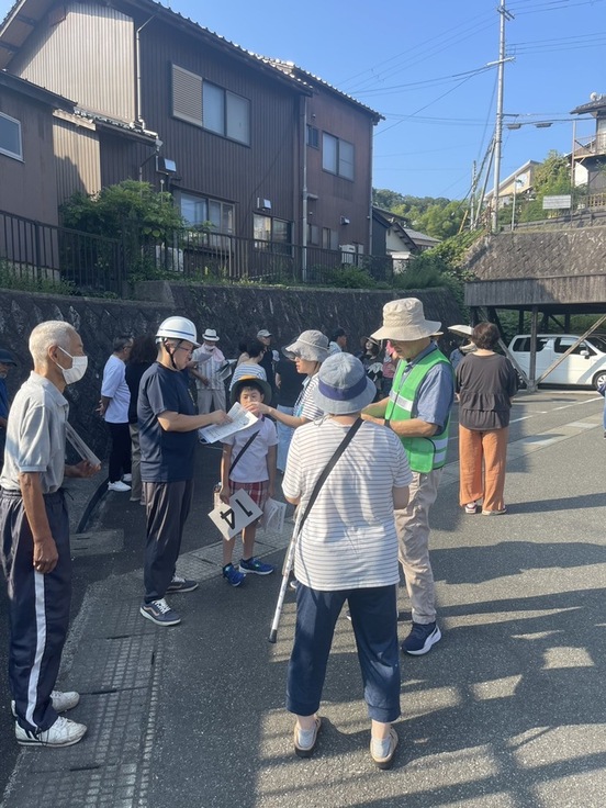 写真：駅前区　訓練の様子2