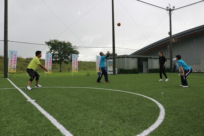 写真：始球式の様子