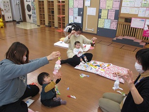 あかちゃんあそぼの写真