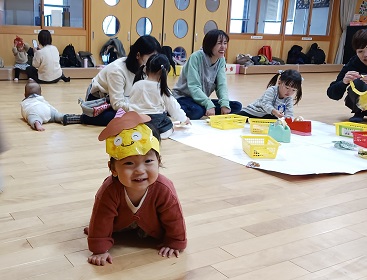 写真：節分遊びの様子