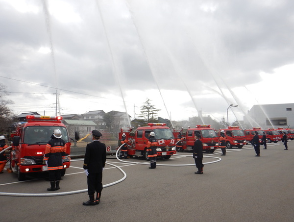一斉放水のようす