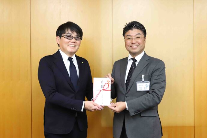 OESアクアフオーコ株式会社から寄付　写真