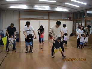 パパと遊ぼうデー運動遊びの写真