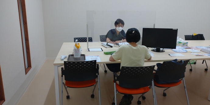 写真：女性のためのチャレンジ相談
