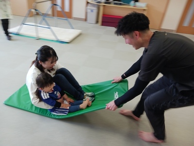 写真：運動あそびの様子