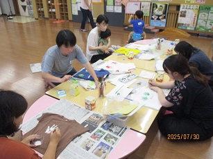 親子手形Tシャツ作り