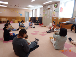 写真：なかよし広場の様子