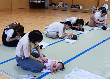 写真：なかよし広場