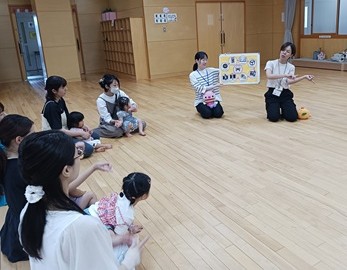 写真：自由遊びの様子