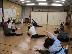 親子ストレッチ体操