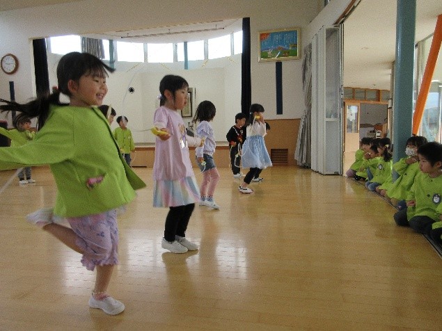 縄跳びの様子